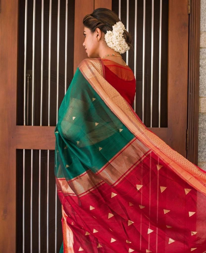 Green Women's Heavy Banarasi Silk Woven Pattern Modern Jacquard Work Most Trendy and Famous 5.5 Meter Saree with fully Jacquard Trendy Work Blouse Peice.