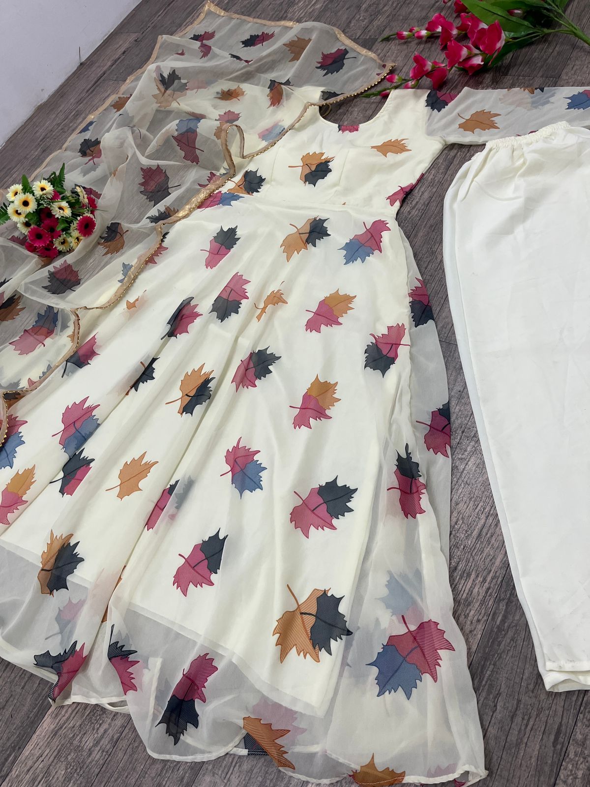 WHITE STYLE ANARKALI ,DUPPTA FULL SET WITH PENT READY TO WEAR By Dealbazaars