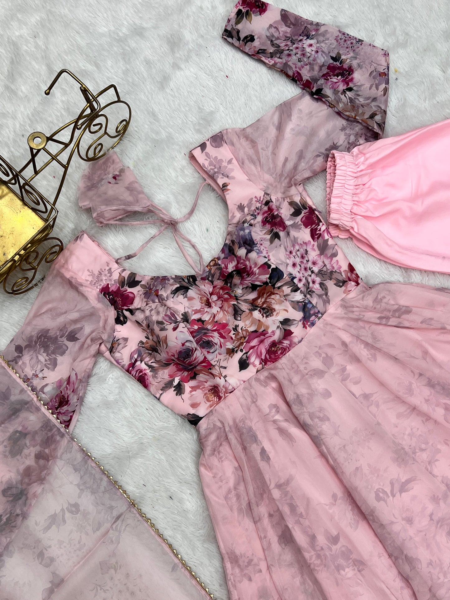 Baby Pink Lightweight & Fresh Look Outfit Is Perfect For Upcoming Festivities And Weddings Which Provides You More Comfort And Style