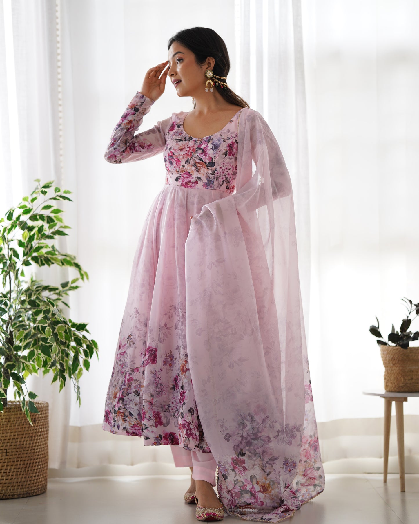 Baby Pink Lightweight & Fresh Look Outfit Is Perfect For Upcoming Festivities And Weddings Which Provides You More Comfort And Style
