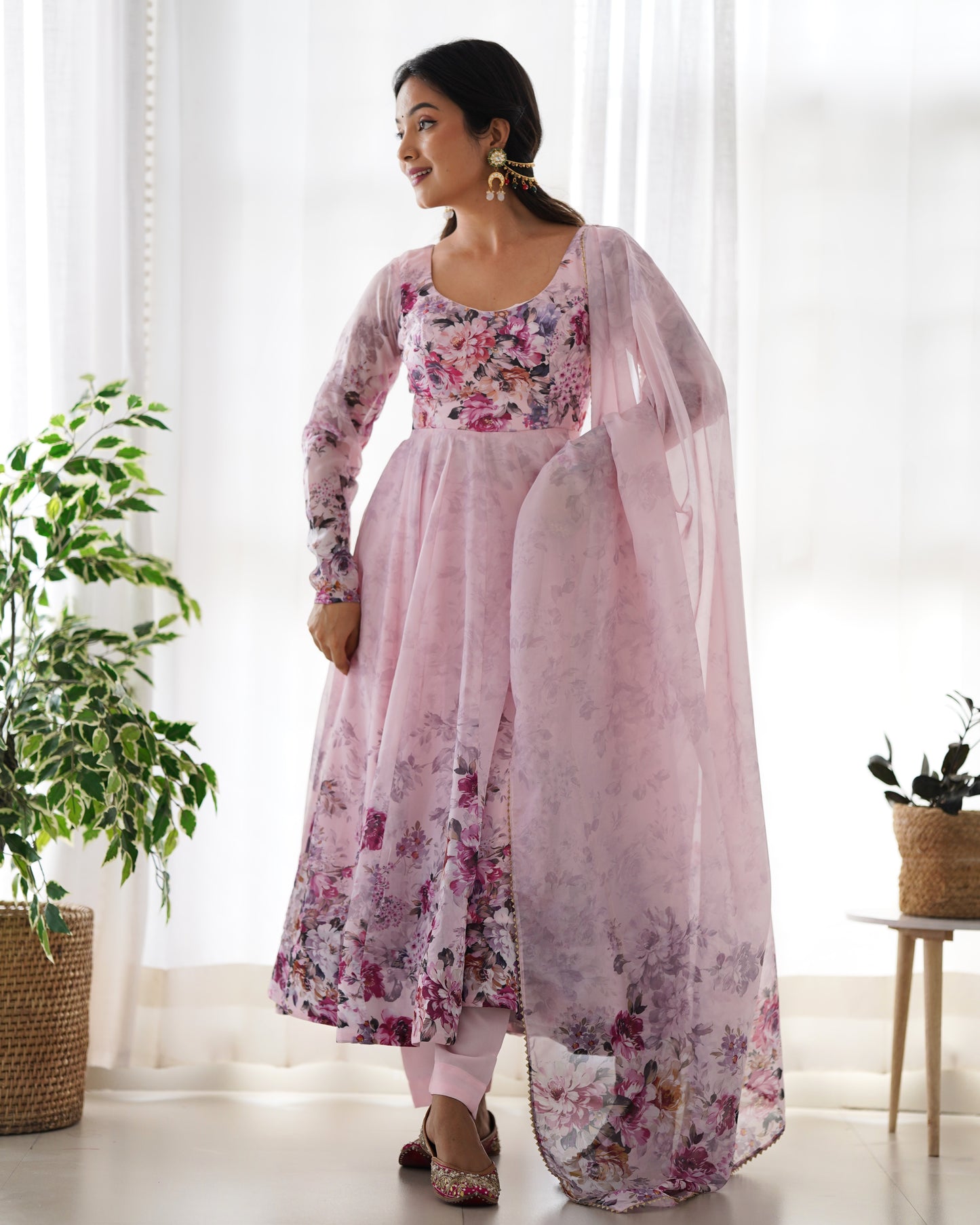 Baby Pink Lightweight & Fresh Look Outfit Is Perfect For Upcoming Festivities And Weddings Which Provides You More Comfort And Style