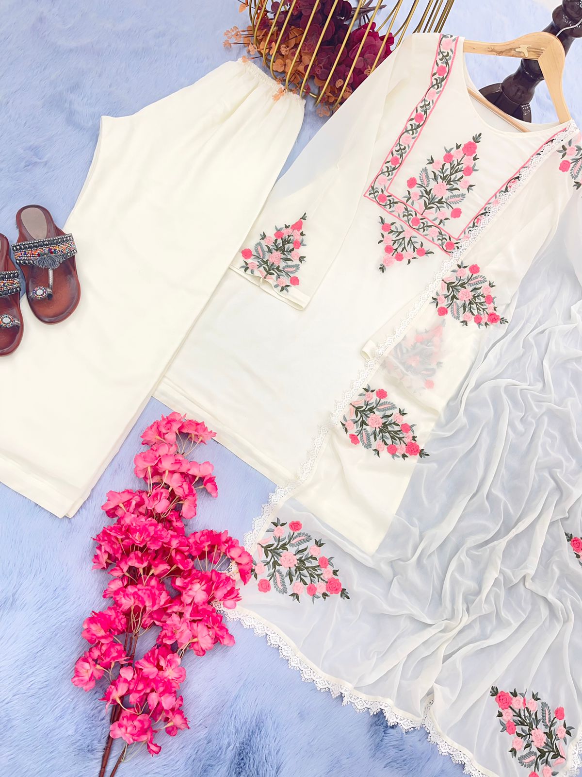 Indian Designer Women Embroidery Work Georgette Salwar Kameez, Beautiful Women White Kurti With Pant & Dupatta