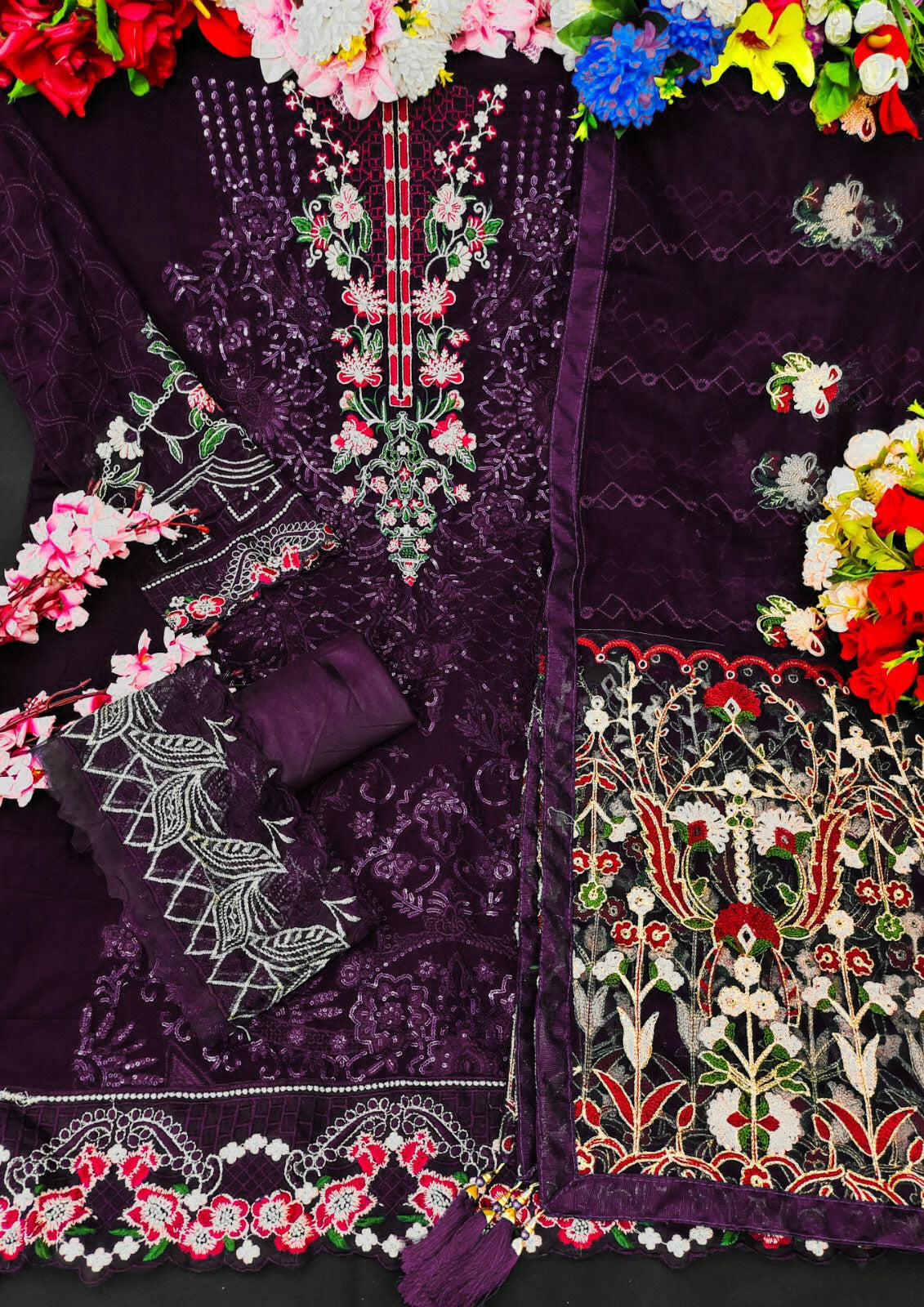 Georgette Beautiful Embroidery Work Stylish Designer Pakistani Salwar Kameez Suit For Womens