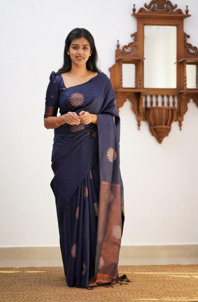 Floral Woven Kanjeevaram Saree with Contrast Border With Beautiful Zahlar