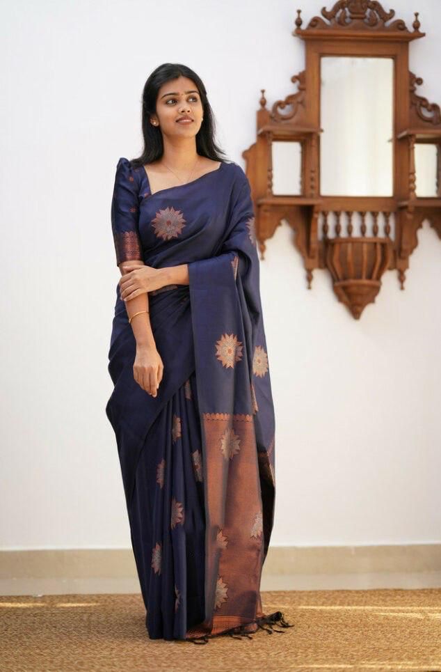 Floral Woven Kanjeevaram Saree with Contrast Border With Beautiful Zahlar
