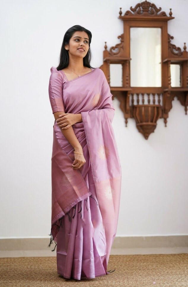 Floral Woven Kanjeevaram Saree with Contrast Border With Beautiful Zahlar