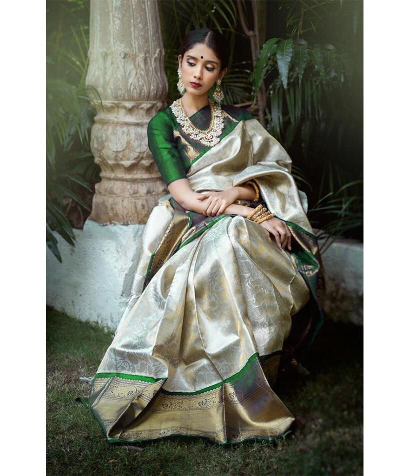 Cream Color Kanjivaram Silk Saree With Haevy Weaving Rich Pallu Exclusive Saree Extra Ordinery party wear Stunning Look Saree With Unstitched Blouse Piece