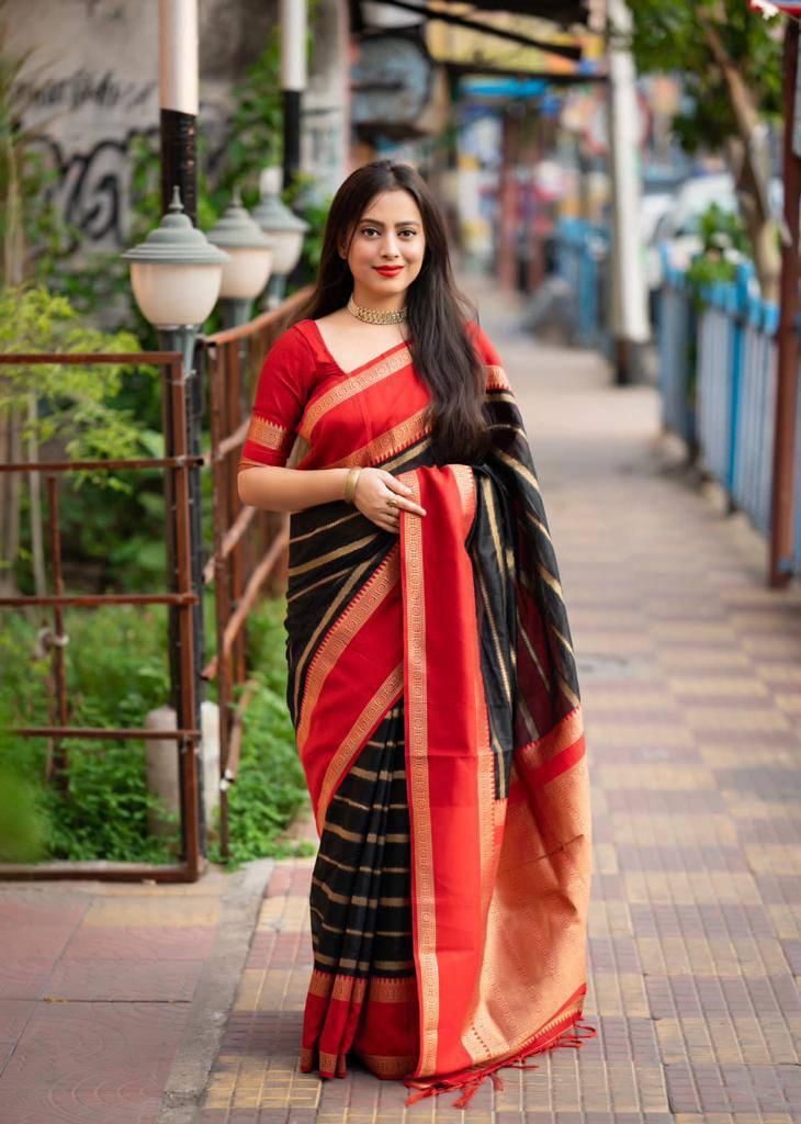 Designer Soft Litchi Silk Lace Border Saree With Unstitched Blouse