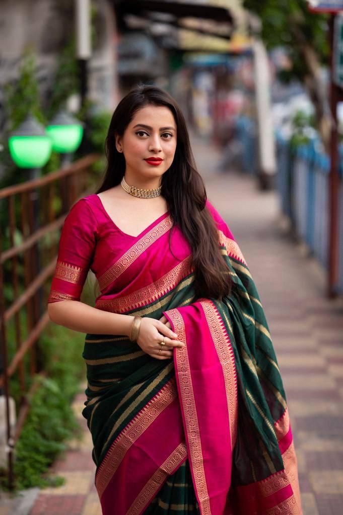 Designer Soft Litchi Silk Lace Border Saree With Unstitched Blouse