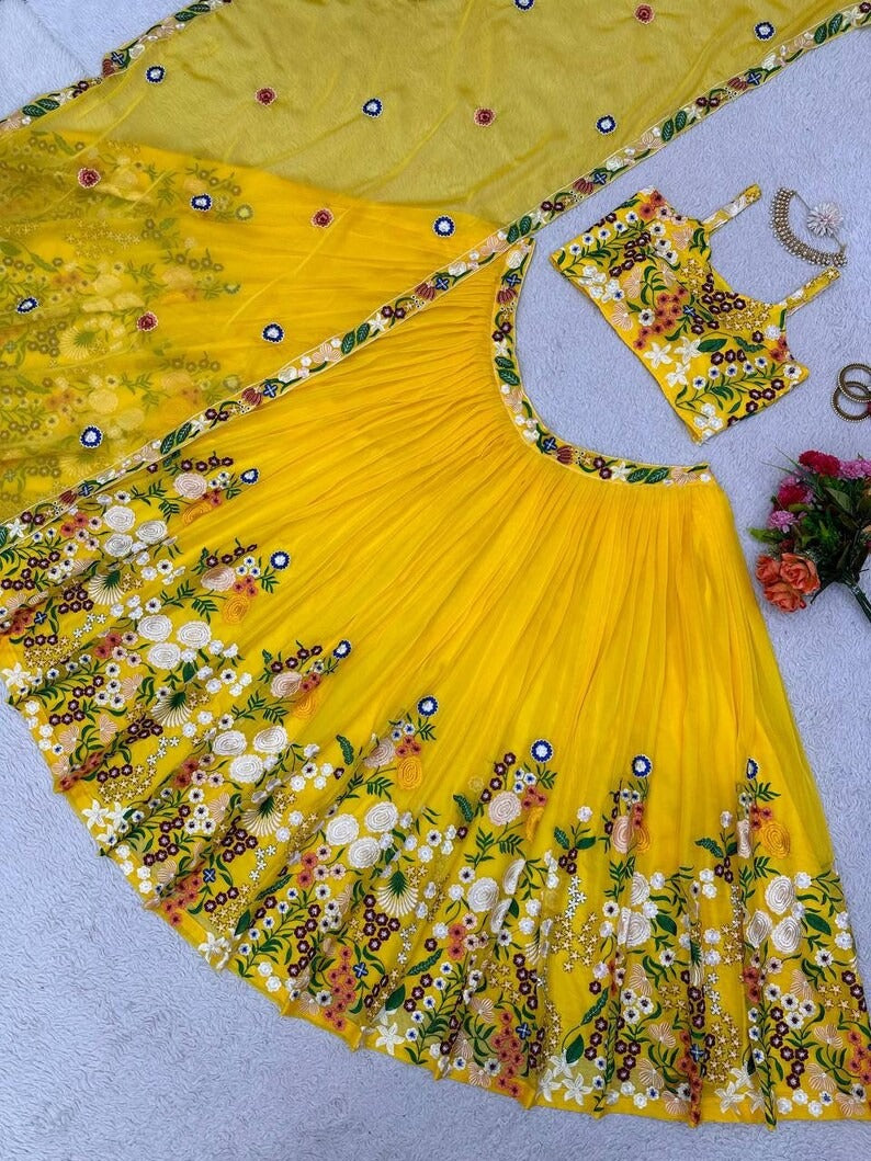 Designer Attractive PartyWear Floral Printed Lehenga choli with dupatta, Haldi outfit , Bridesmaid Dress, Yellow Printed Lehenga