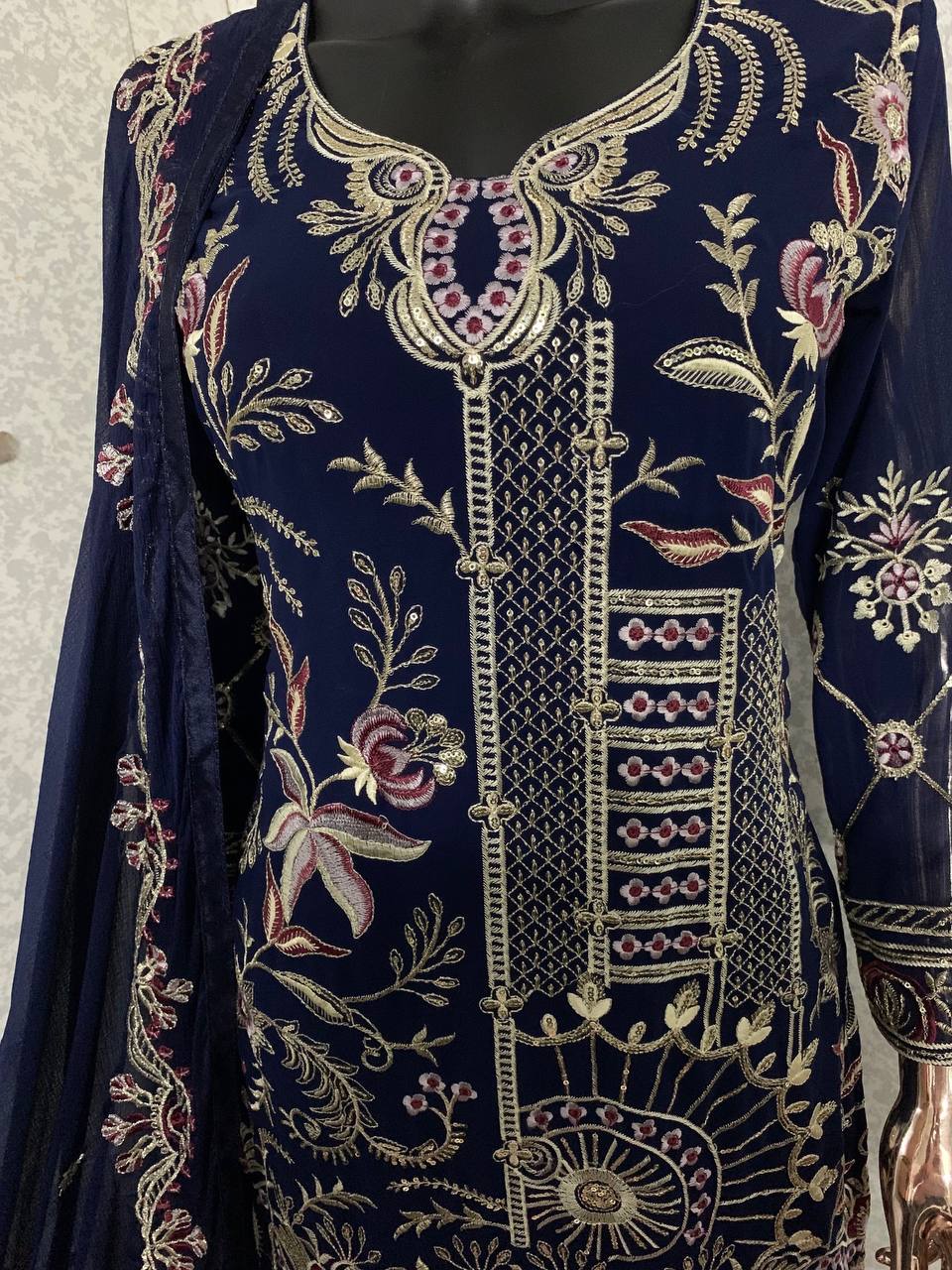 NAVY BLUE PAKISTANI WEDDING COLLECTION FAUX GEORGETTE FABRIC WITH EMBROIDERY WORK SEMI STITCHED SALWAR KAMEEZ SUIT
