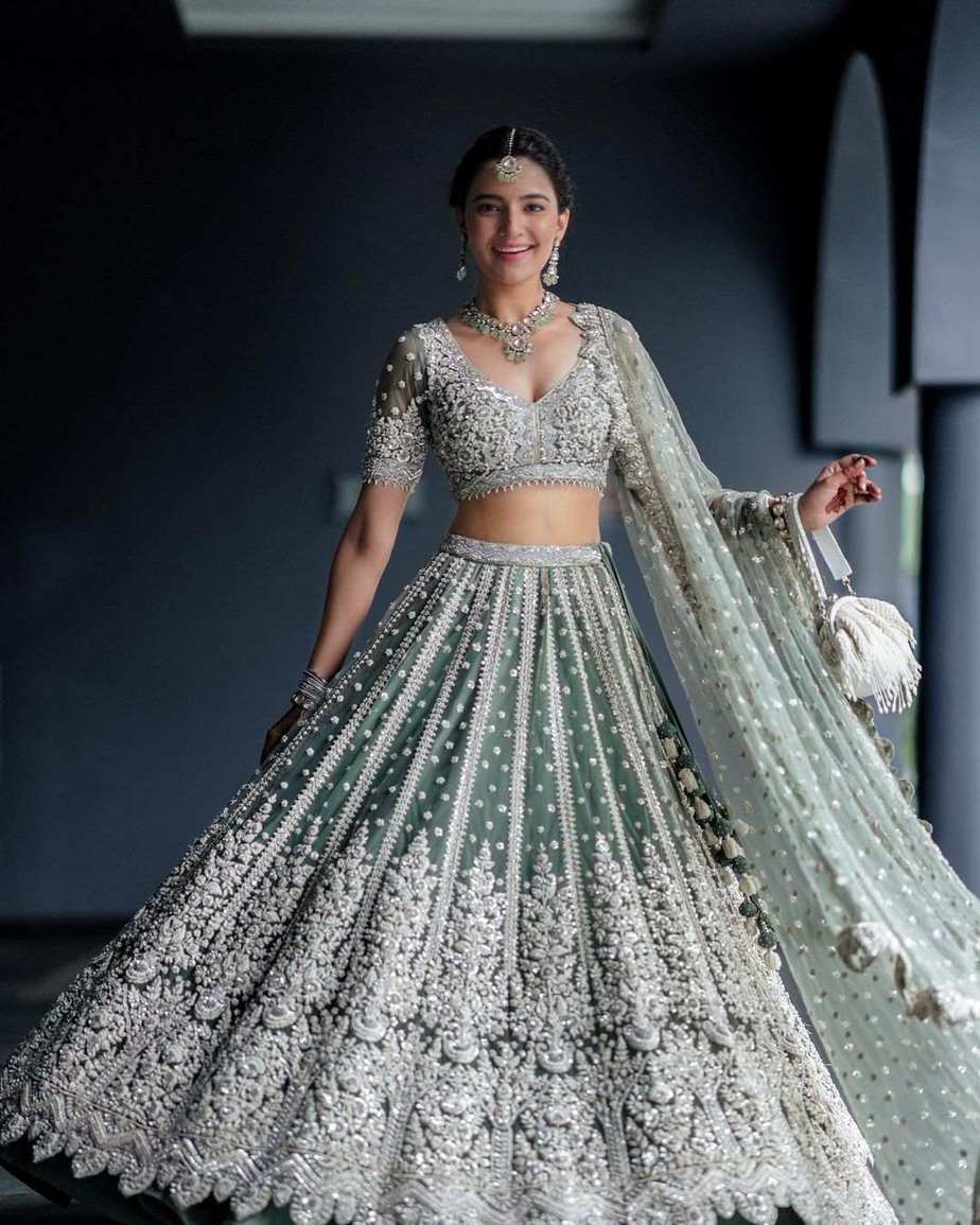 Women Chain Sequence Work Heavy Soft Net Semi-stitched Ethnic wear Lehenga Choli With Dupatta Set