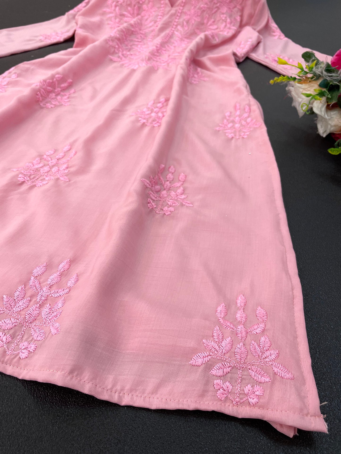 Pink Hand Embroidered New Lucknowi Chikankari Chanderi Kurta Set for Women