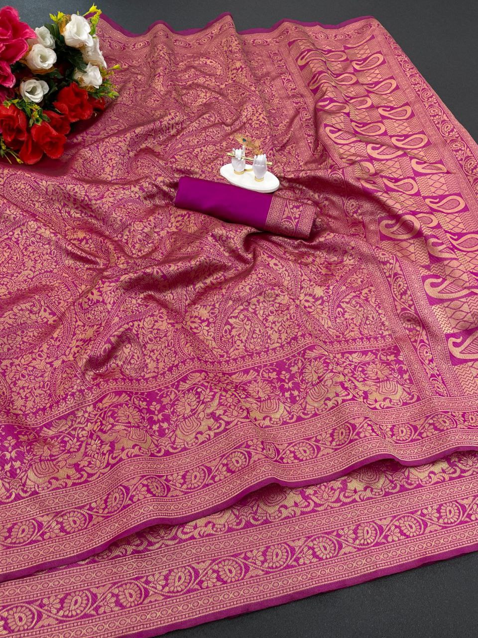 Jacquard Work Weaving Softy Silk Litchi Silk Saree (Separate Blouse Piece) traditional wear Saree