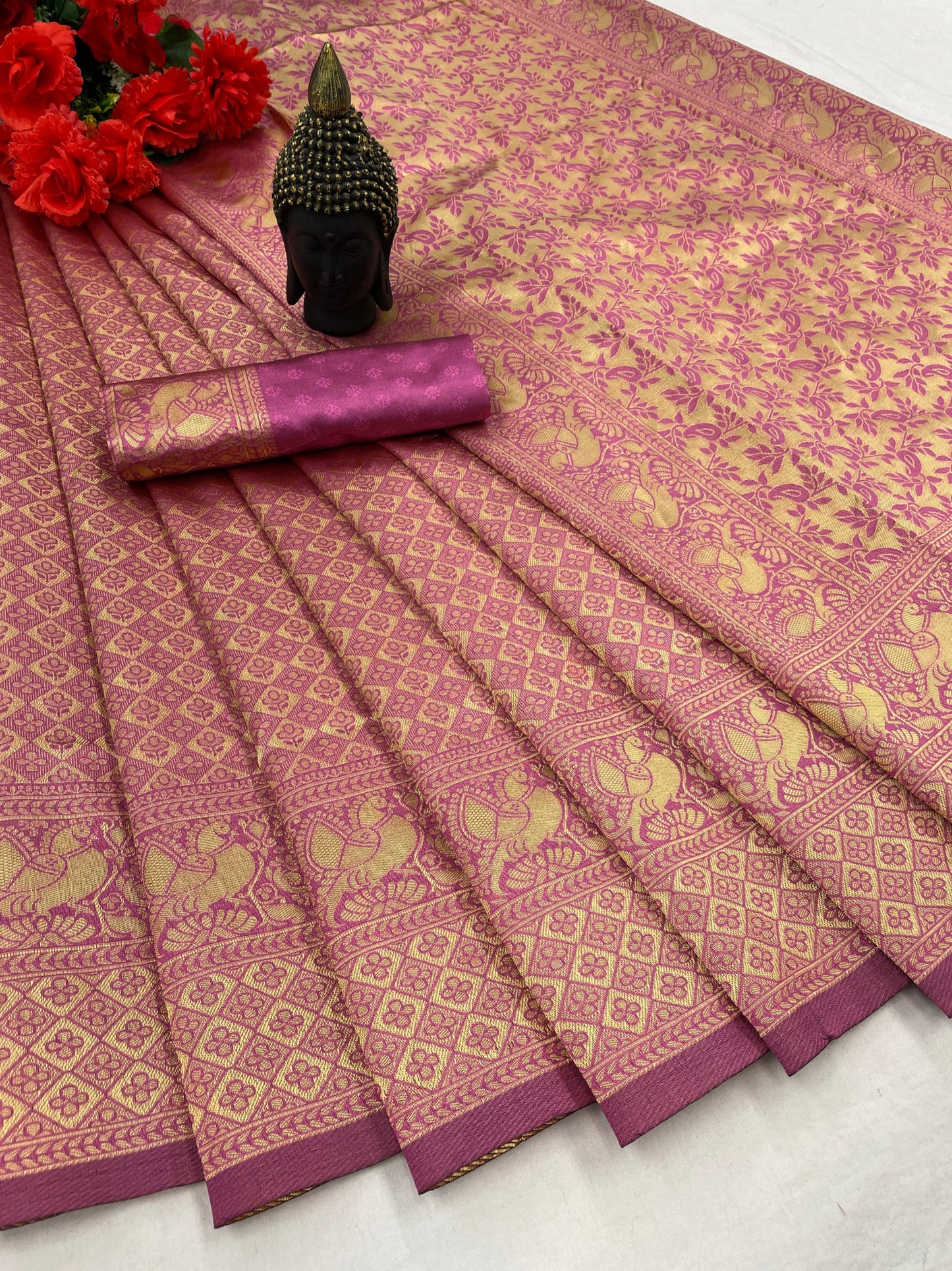 Breathable Organic Banarasi Silk Sarees For Intimate And Big Fat Indian Weddings