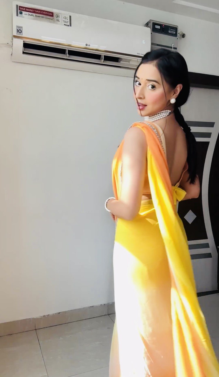 Yellow&Red Women's Colorblocked Celebrity Organza Rocky Aur Rani Ki Prem Kahani Alia Bhatt Saree with Unstitched Blouse Piece