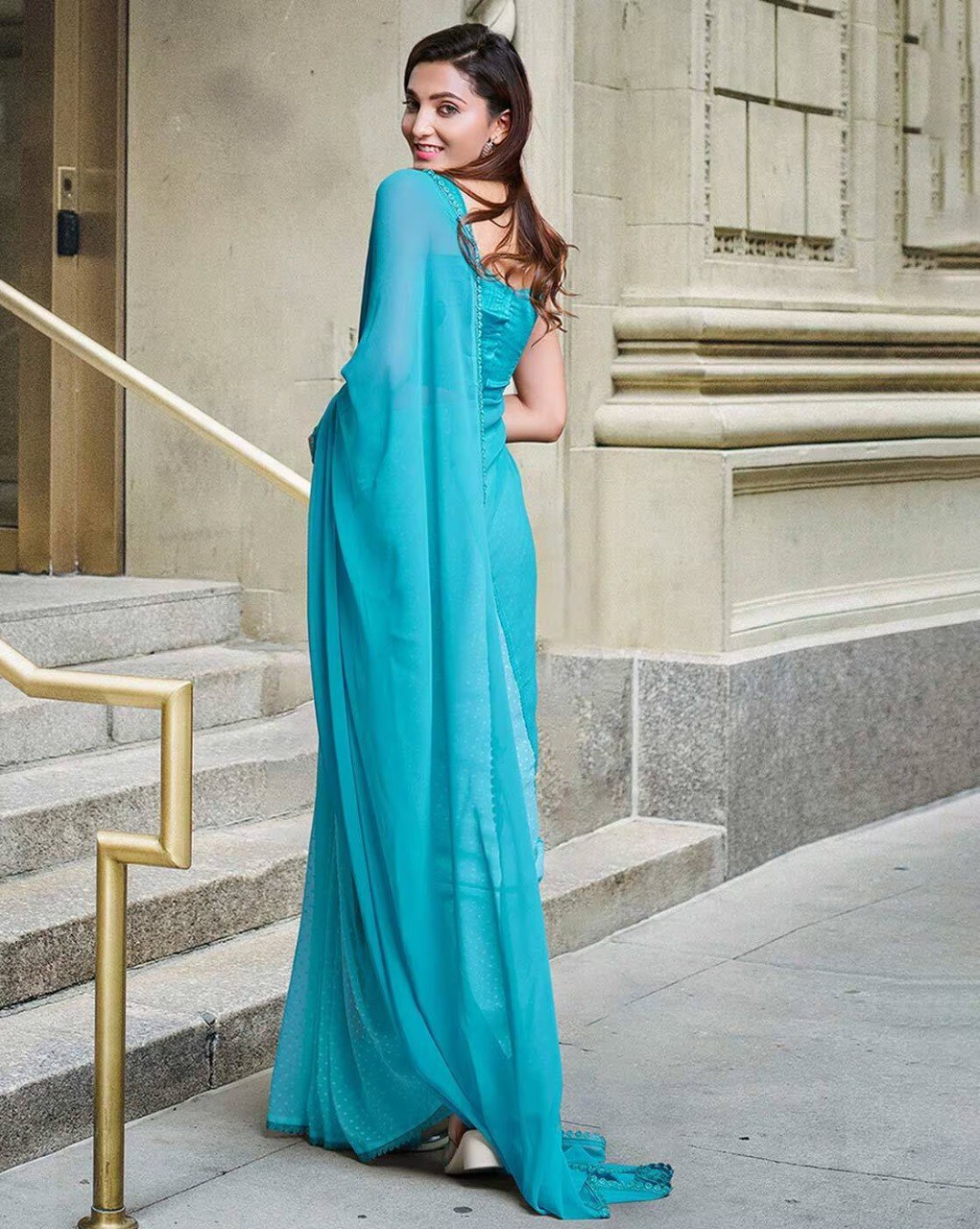 Women's Beutiful Faux Georgette Sky Blue Coloured Saree With Mono Benglori Silk Blouse