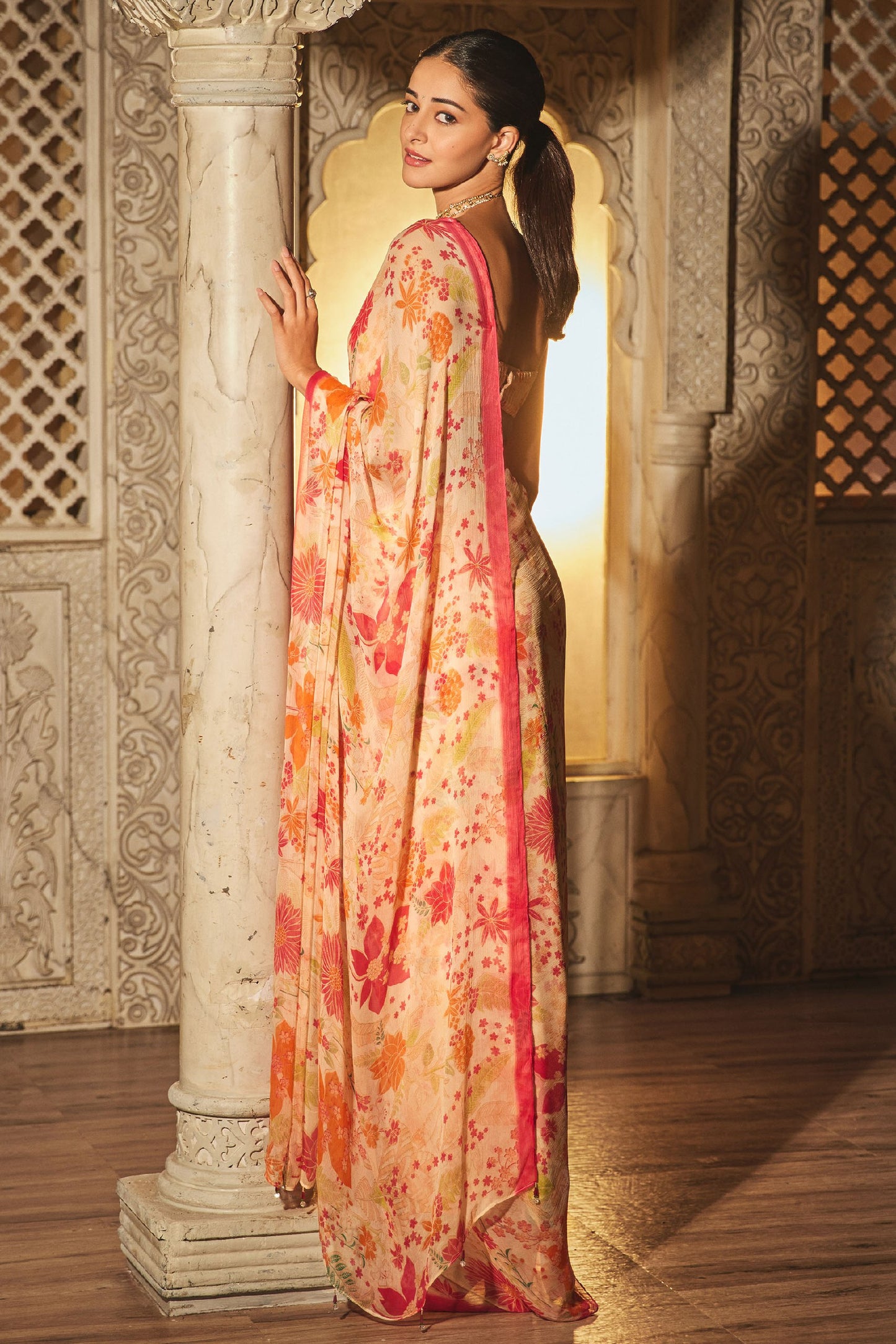 Women's Printed Pure Georgette Lace Boardered Saree With Unstitched Blouse Piece