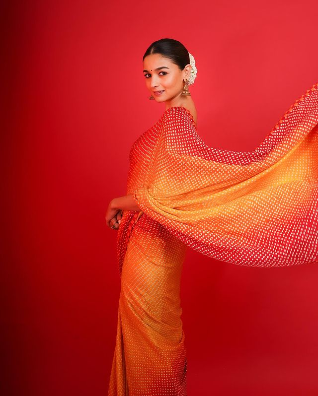 Alia Bhatt Red Color Heavy Satin Georgette Creap Silk Digital Printed Bollywood Saree