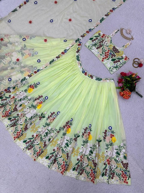 Designer Attractive PartyWear Floral Printed Lehenga choli with dupatta, Haldi outfit , Bridesmaid Dress, Yellow Printed Lehenga