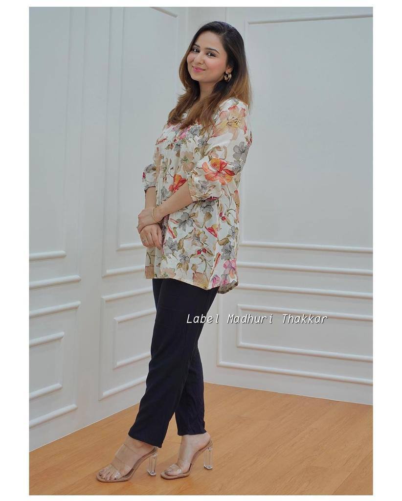 FLORAL MUSLIN STYLISH TUNIC SHORT KURTA FOR GIRLS AND WOMEN WESTERN TOPS