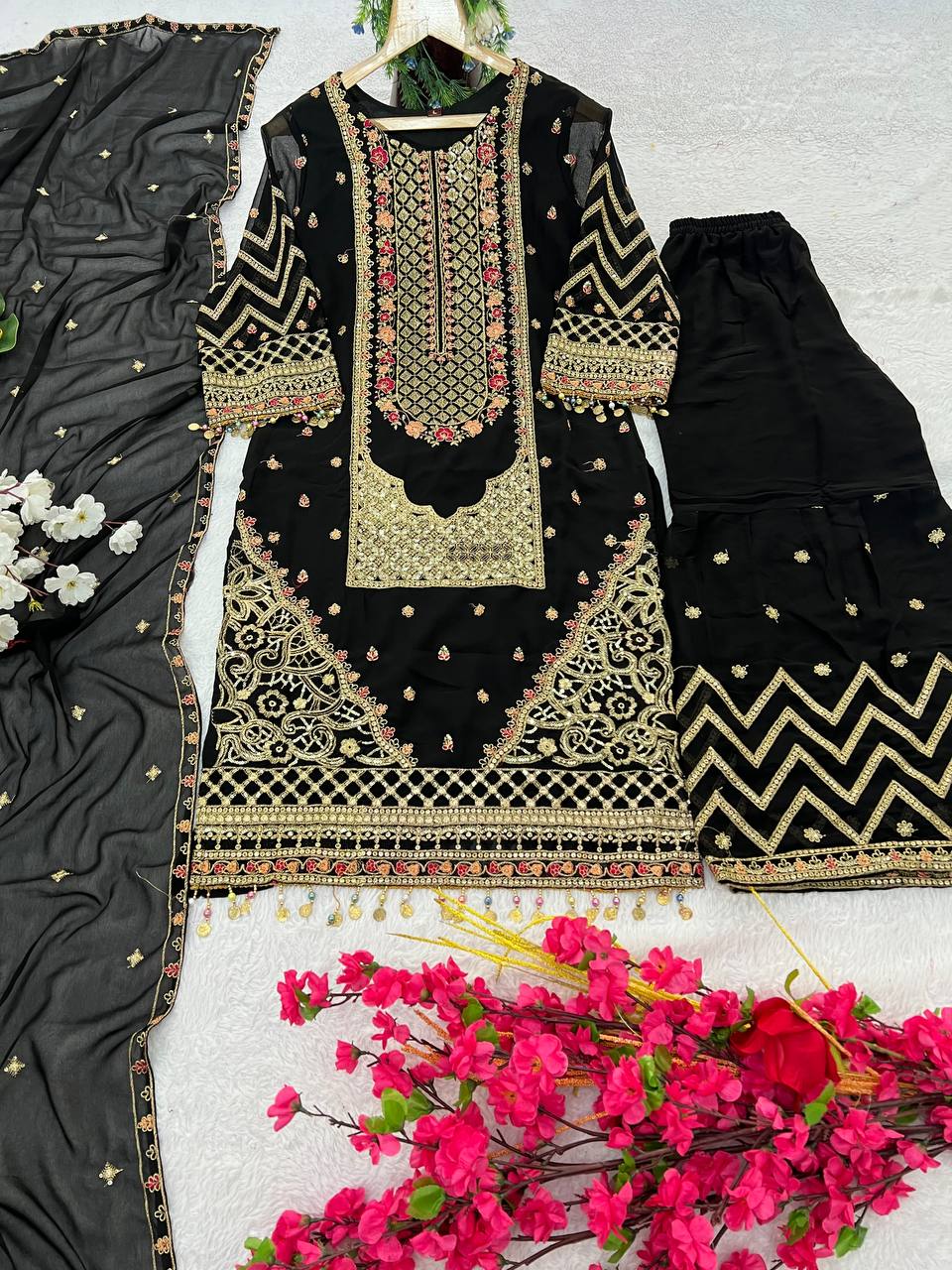 Kurta Sharara Set with Dupatta Party Wear Blooming Gorgette fabric Kurti pair has a Regular-fit