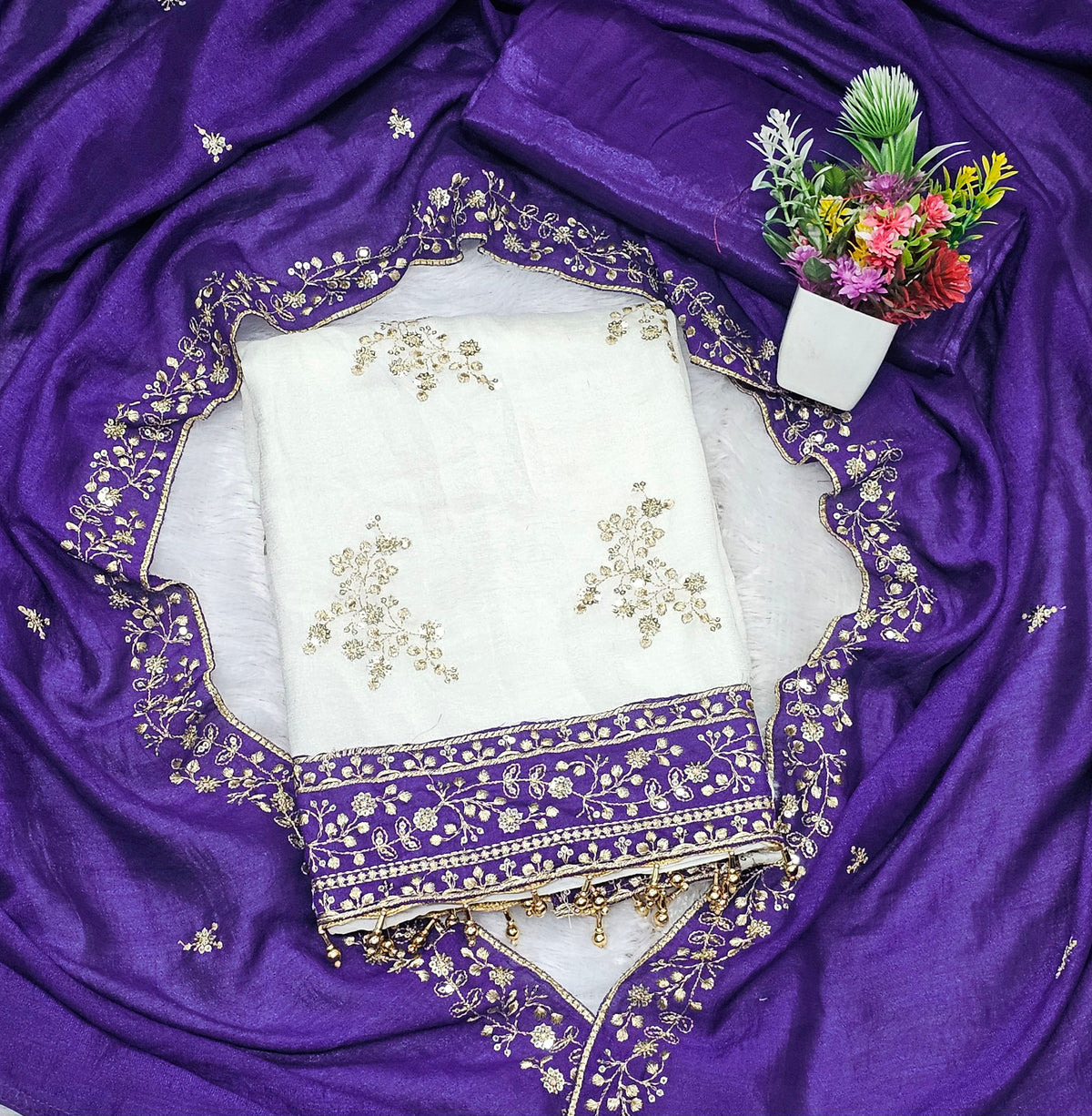 Designer Pakistani Suit Vichitra Silk Beautiful Un-Stitched Suit For Women Latest Fashion