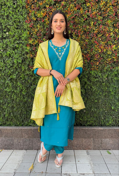 Designers Kurti Pent Dupatta Set, Premium Roman Silk, Cotton Inner (Full), Heavy Quality Nylon Muslin jacquard With Latkan and Hand Work