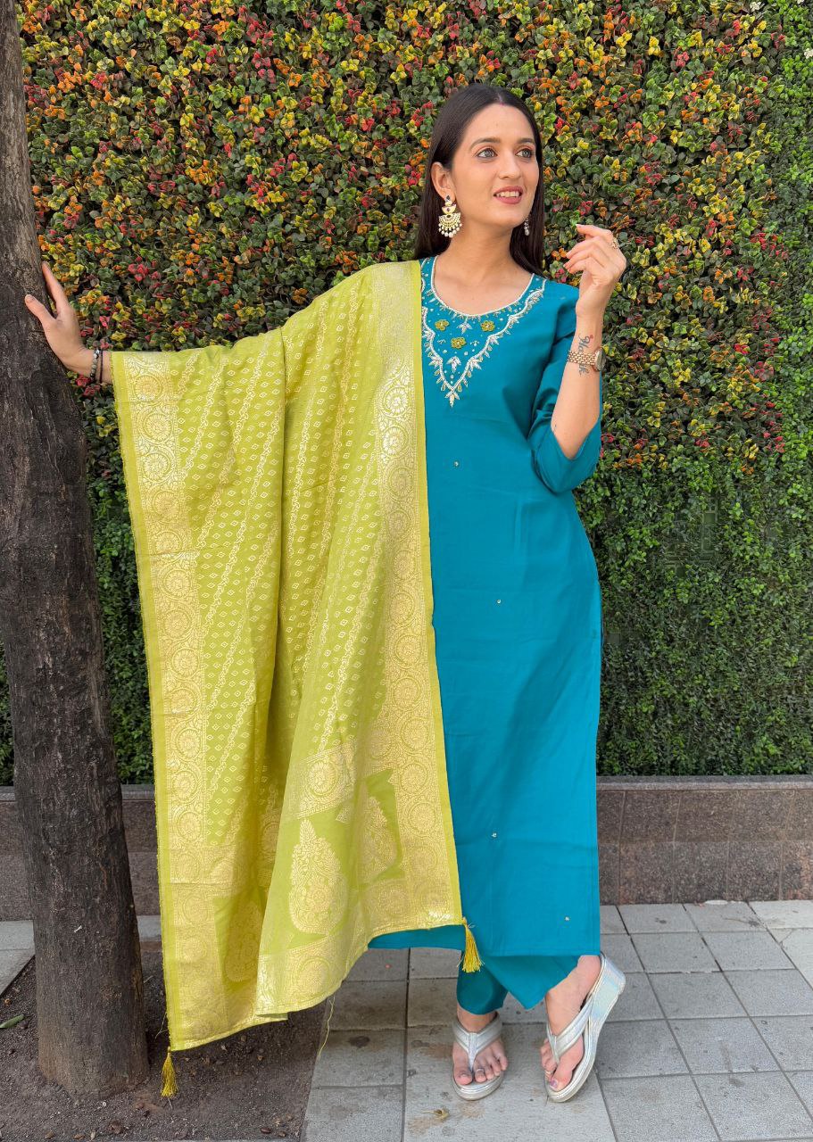 Designers Kurti Pent Dupatta Set, Premium Roman Silk, Cotton Inner (Full), Heavy Quality Nylon Muslin jacquard With Latkan and Hand Work