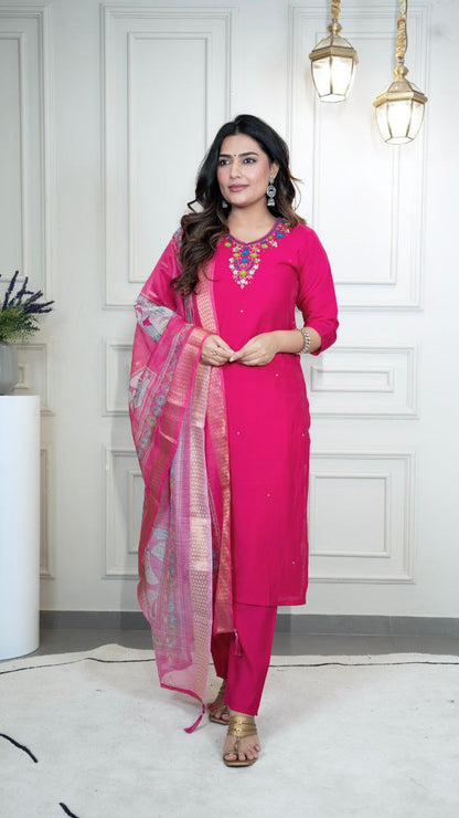 Designers Kurti Pent Dupatta Set, Premium Roman Silk, Dupatta Hevay Chanderi With Digital Print With Latkan and Kurta Embroidery MultI Work with Cotton Inner (Full)