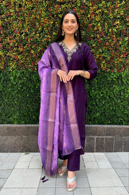 Designers Kurta Pent Set, Premium Roman Silk & Kurta Full Inner Cotton with Hand Work Neckline, Dupatta Heavy Chanderi jacquard With Digital Print With Latkan