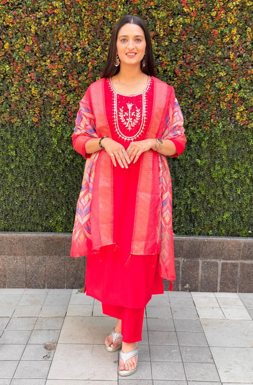 Designers Kurta Pent Set, Premium Roman Silk & Cotton Inner (Full), Neckline Hand Work, Dupatta Heavy Chanderi jacquard With Digital Print With Latkan