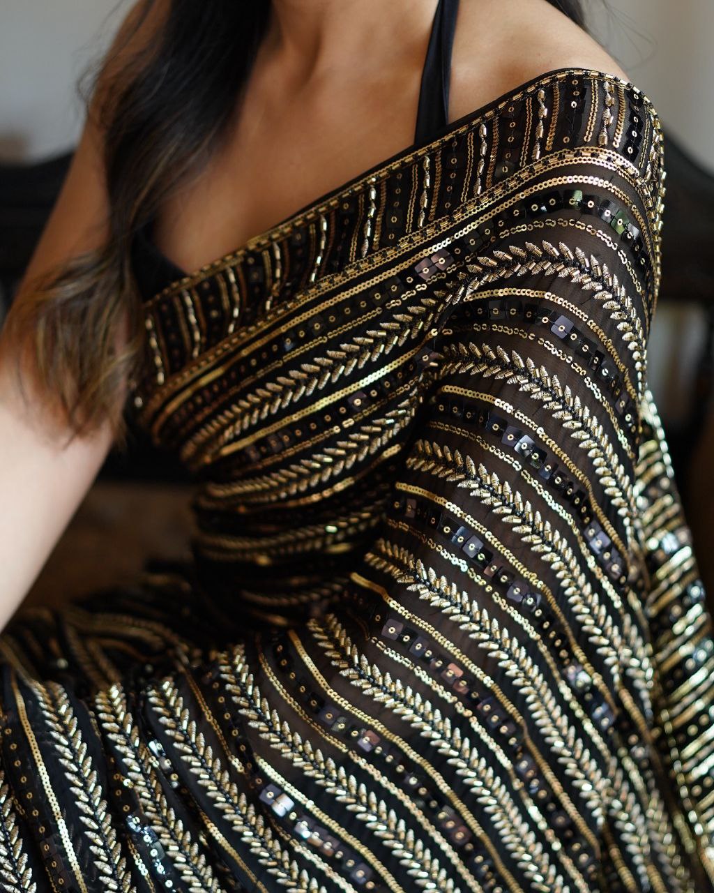 Bollywood glamour with our Dazzling Diva saree a masterpiece crafted from premium 60-gram heavy Georgette fabric