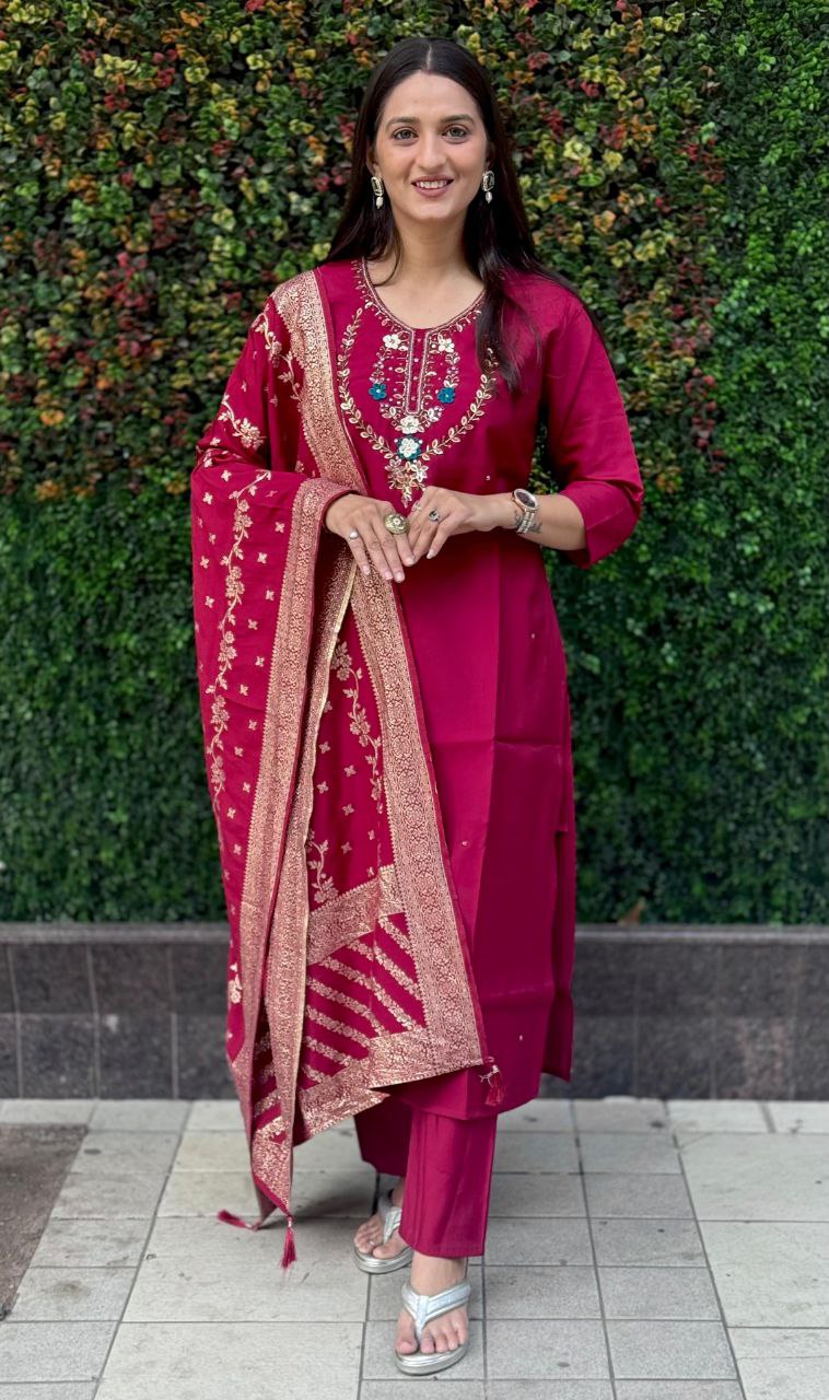 Designers Kurti Pent Dupatta Set, Premium Roman Silk, Dupatta Hevay Quality Nylon Muslin jacquard With Latkan, Hand Work, Cotton Inner (Full)