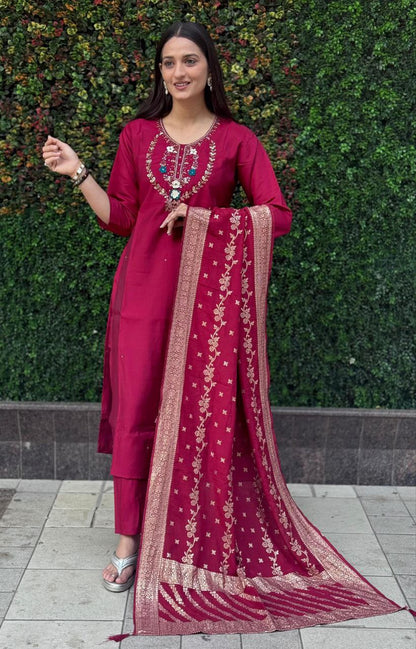 Designers Kurti Pent Dupatta Set, Premium Roman Silk, Dupatta Hevay Quality Nylon Muslin jacquard With Latkan, Hand Work, Cotton Inner (Full)