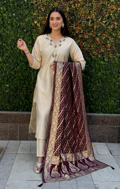 Designers Kurti Pent Dupatta Set,Premium Roman Silk, Cotton Inner (Full), Heavy Quality Nylon Muslin jacquard With Latkan and Hand Work