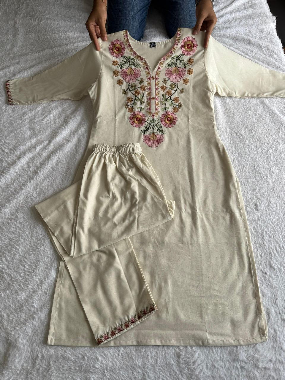 Designers Kurti Pent, Pure Khadi Cotton, Cotton Inner (Full), Embroidery With Sequence Work, 3/4 With Embroidery Work Lace
