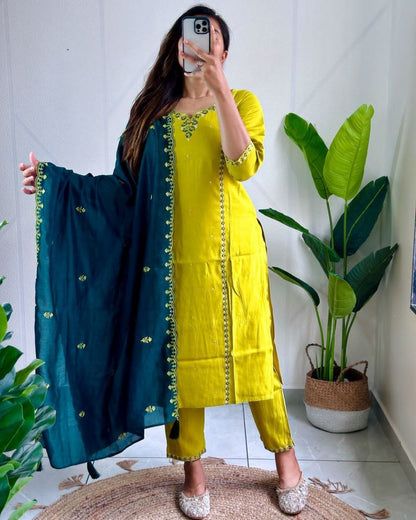 Designers Kurti Pent Dupatta Set, Premium Roman Silk, Cotton Inner (Full), Hand Work, Dupatta Heavy Vichitra Silk With Multi-Sequence Work With Latkan
