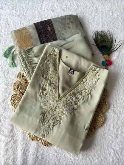 Designers Kurta Pent Set, Premium Roman Silk & Kurta Full Inner Cotton with Hand Work Neckline, Dupatta Heavy Chanderi jacquard With Digital Print With Latkan