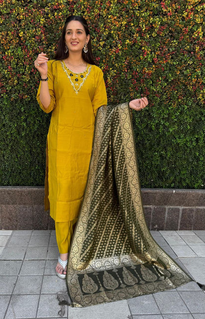 Designers Kurti Pent Dupatta Set, Premium Roman Silk, Cotton Inner (Full), Heavy Quality Nylon Muslin jacquard With Latkan and Hand Work
