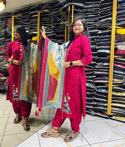 Womans Casual Wear Color Thread Work Kurti Pant With Dupatta