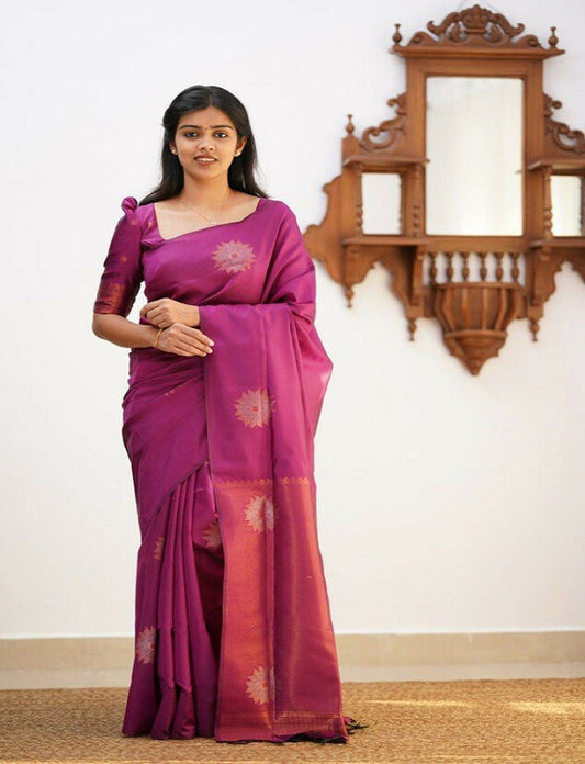 Floral Woven Kanjeevaram Saree with Contrast Border With Beautiful Zahlar