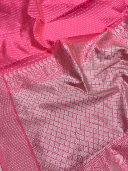 Women Pink Woven Jacquard and Cotton Silk Saree with Unstiched Blouse