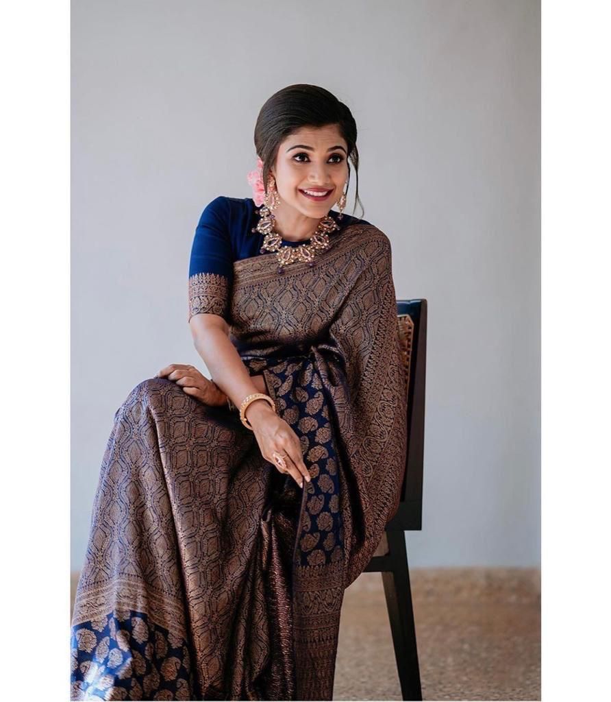 Women's wedding saree collections Banarasi Soft Silk Saree With Unstitched Blouse