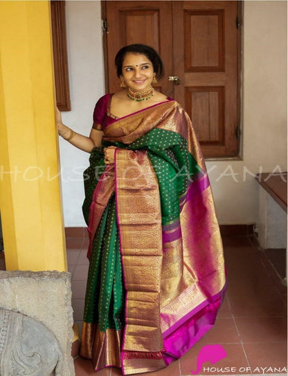 Bollywood Style kanchipuram silk Traditional Green Colore Saree Bold And Beautiful Saree With Weaving Silk Exclusive Indian Wedding Saree