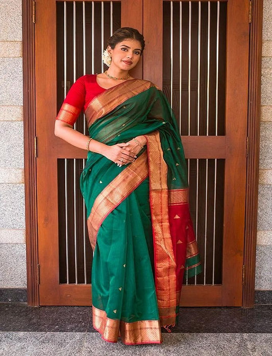 Green Women's Heavy Banarasi Silk Woven Pattern Modern Jacquard Work Most Trendy and Famous 5.5 Meter Saree with  fully Jacquard Trendy Work Blouse Peice.