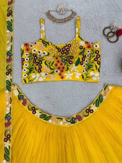 Designer Attractive PartyWear Floral Printed Lehenga choli with dupatta, Haldi outfit , Bridesmaid Dress, Yellow Printed Lehenga