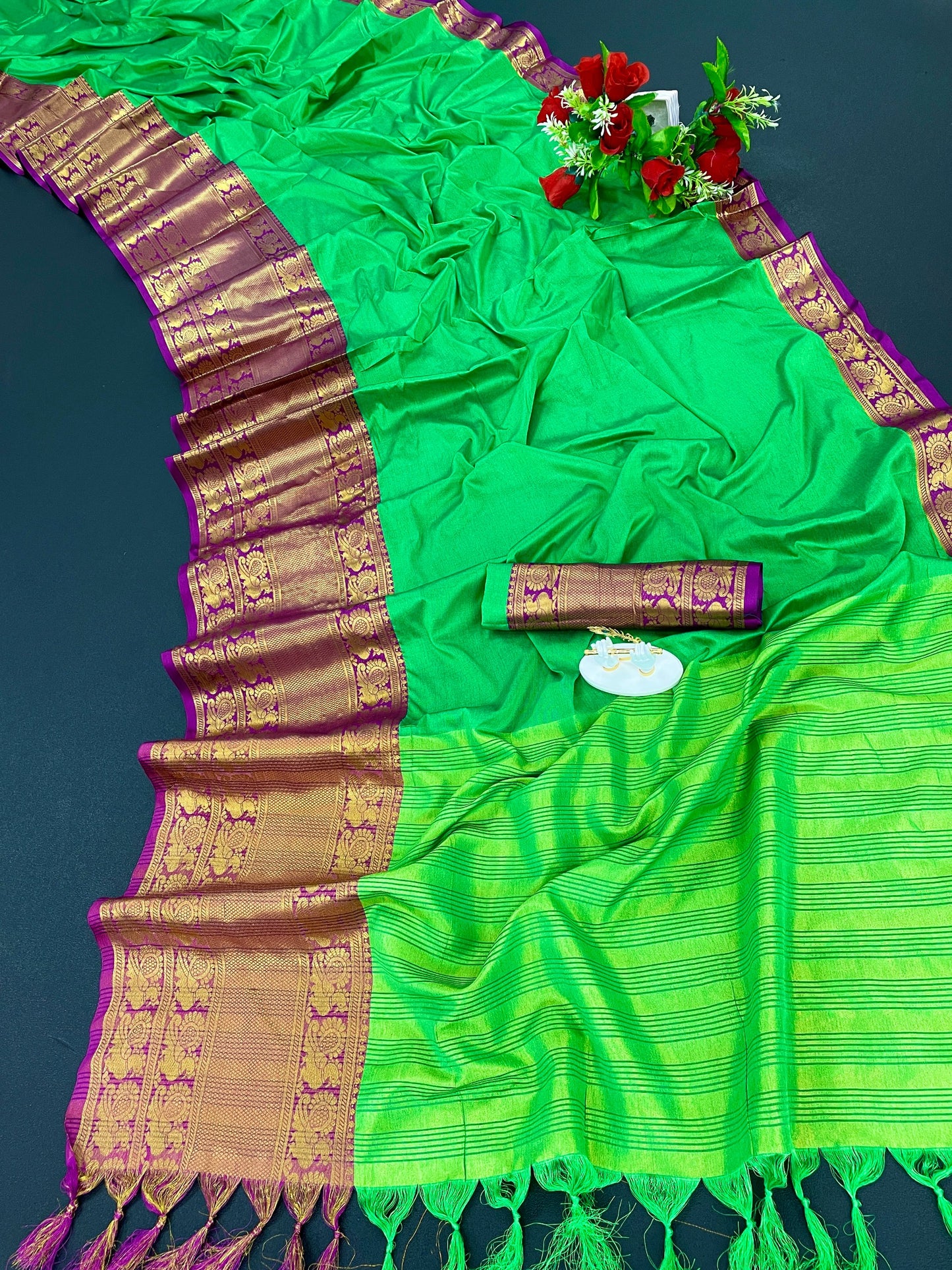 Women's Banarasi Style Pure Kanjivaram Silk Jacquard Kanchipuram Pattu Saree With Un-Stiched Blouse