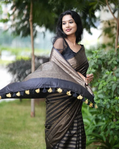 Kanchipuram Silk Saree Bollywood Style Party Wear  Indian Wedding Wear Saree Stunning Banarasi Look Saree