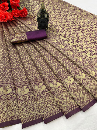 Breathable Organic Banarasi Silk Sarees For Intimate And Big Fat Indian Weddings